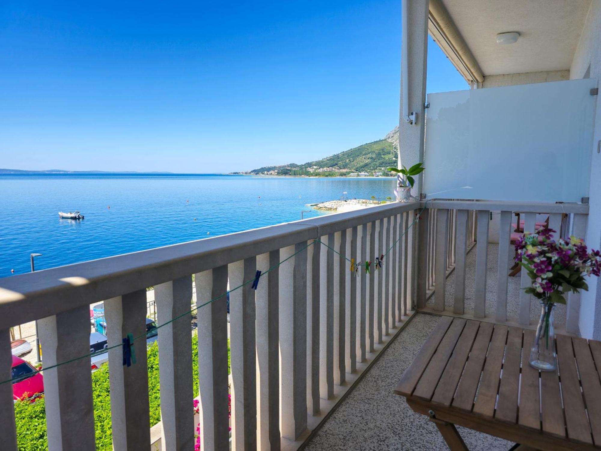Apartments Neda Omiš Екстериор снимка
