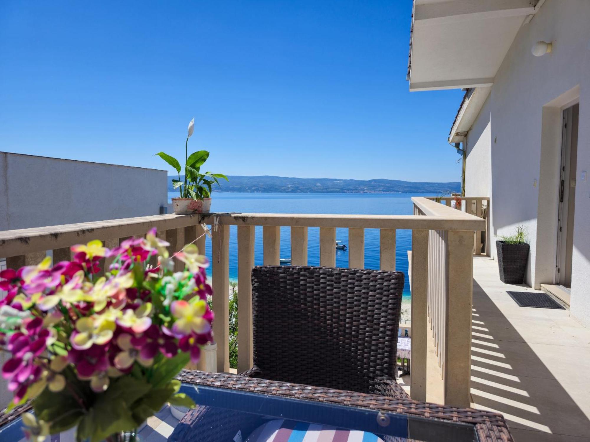 Apartments Neda Omiš Екстериор снимка